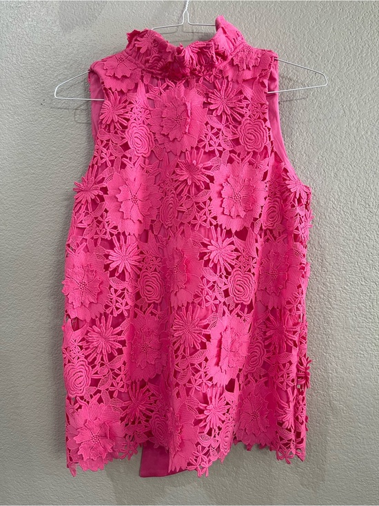 Tuckernuck Tops - Tuckernuck Pink Lace Top Back Bow Women's Medium Romantic Feminine Blouse